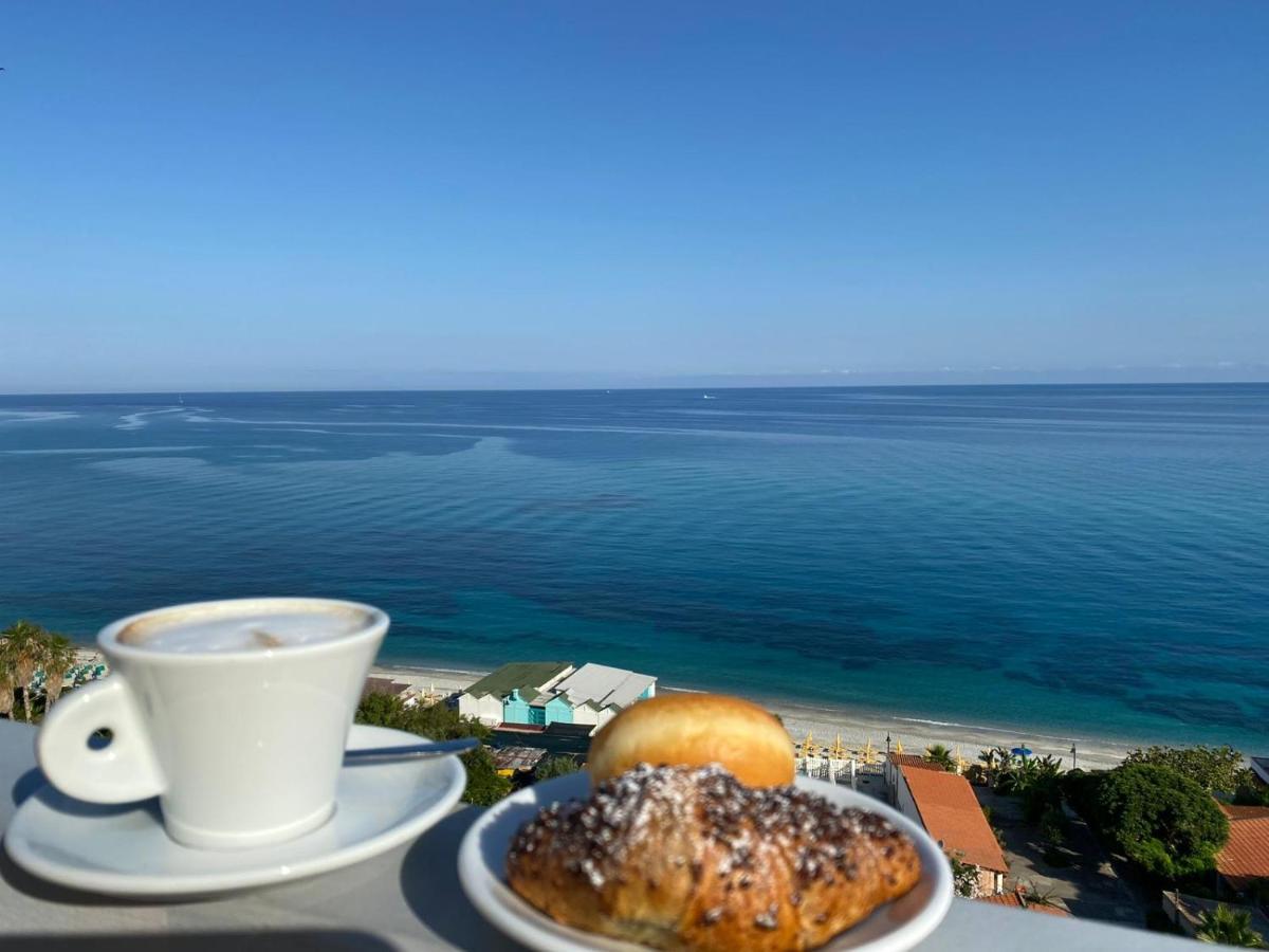 Mediterranean Boutique Hotel Тропея Экстерьер фото