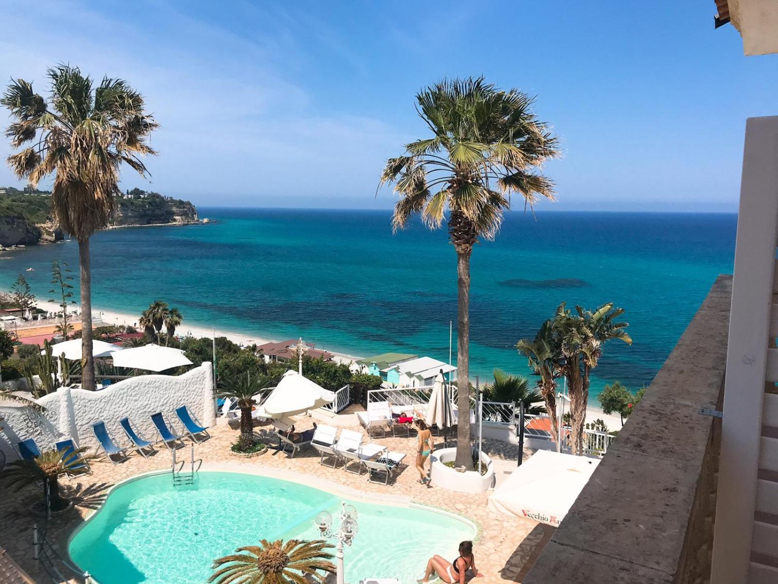 Mediterranean Boutique Hotel Тропея Экстерьер фото